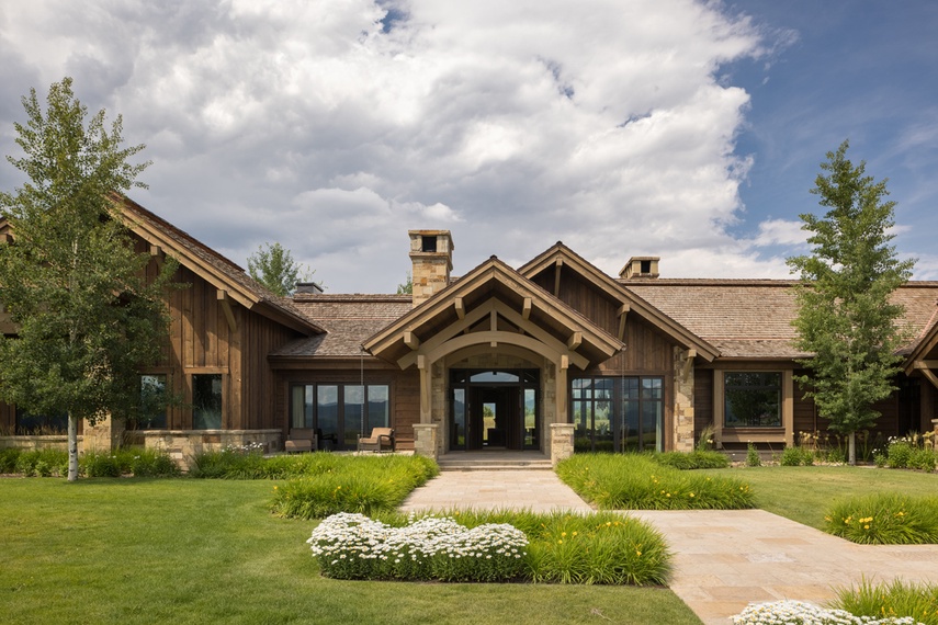 Front Entry - Le Refuge - Jackson Hole, Wyoming - Luxury Villa Rental