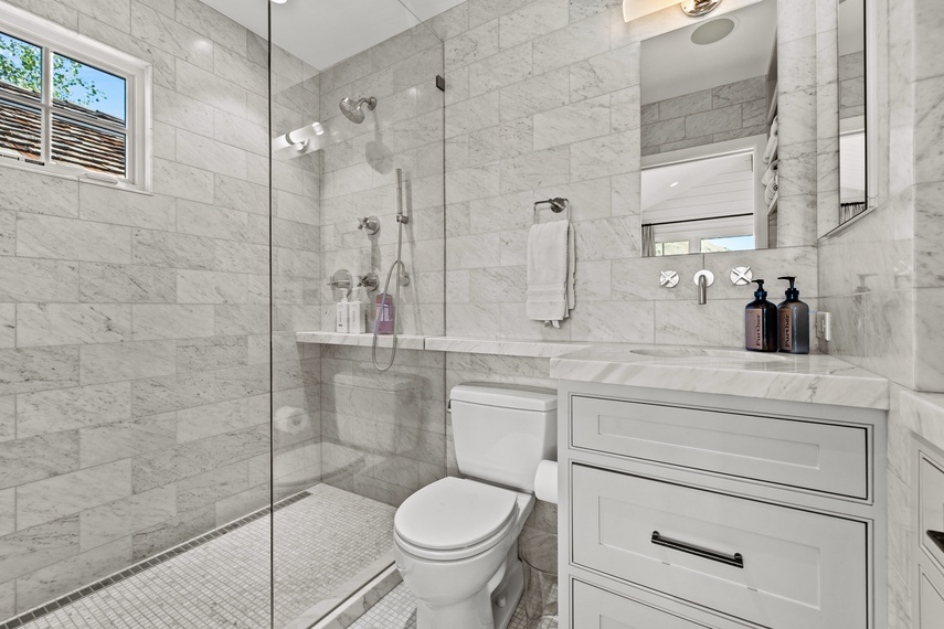 Primary Bedroom Bathroom - Bluebell Cottage - Jackson, WY - Luxury Villa Rental