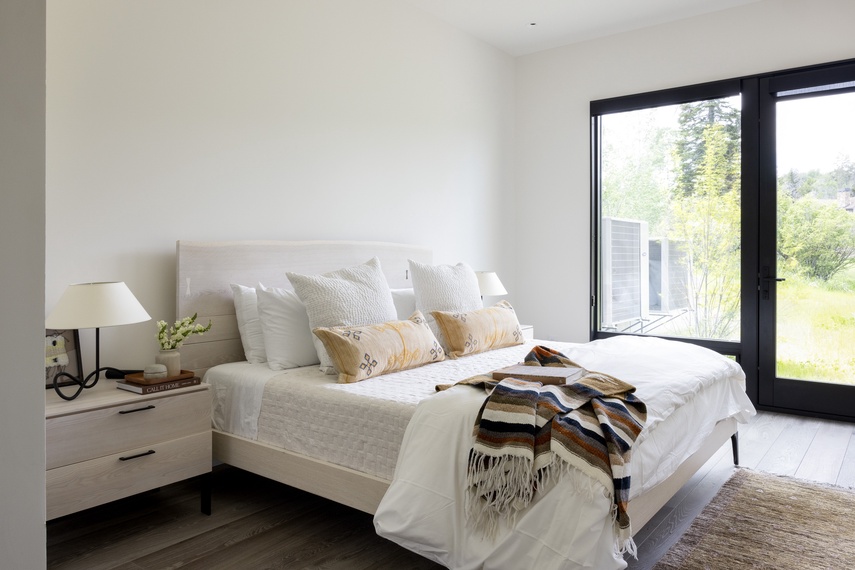 Guest Bedroom 2 - Eagle's Vantage - Wilson, Wyoming - Luxury Villa Rental