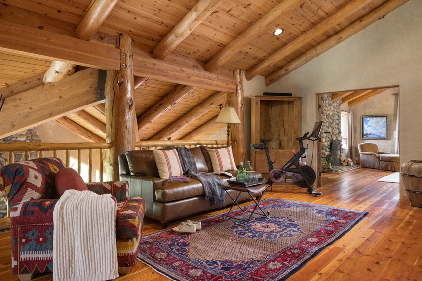 Landing - Home on the Range - Jackson Hole, WY - Luxury Villa Rental