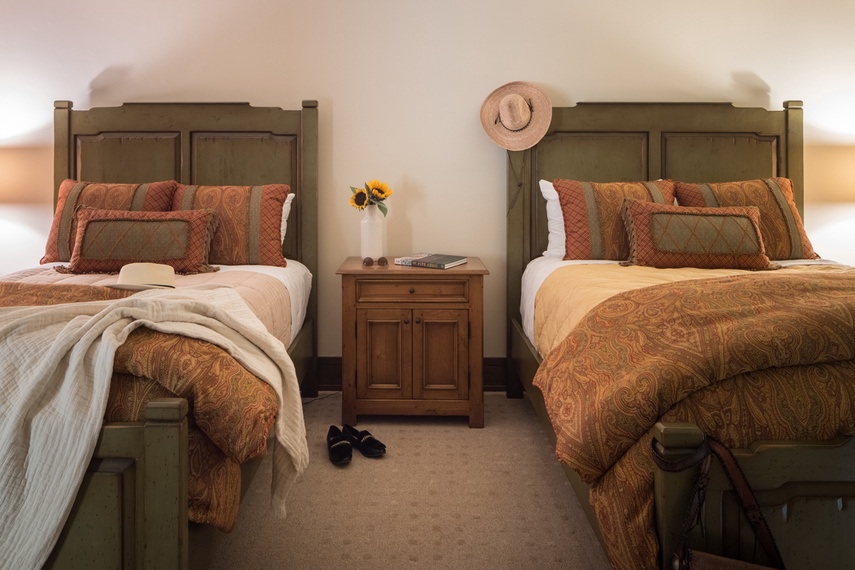 Guest Bedroom 2 - Le Refuge - Jackson Hole, Wyoming - Luxury Villa Rental