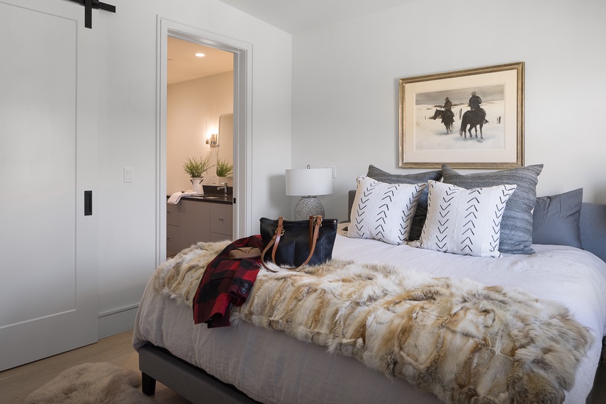 Guest Bedroom 2 - Hidden Hollow 304 - Jackson, WY - Luxury Villa Rental