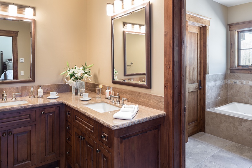 Junior Suite - Chateau on the West Bank - Jackson Hole, WY -  Luxury Villa Rental