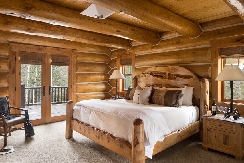 Primary Bedroom - Lost in the Woods - Wilson, WY - Luxury Villa Rental