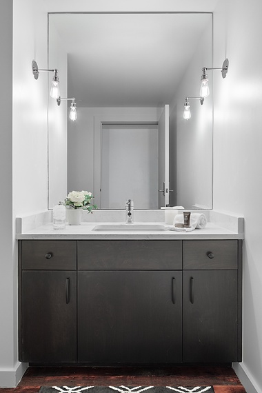 Powder Room -  Pied a Terre on Pearl - Downtown Jackson Luxury Villa Rental