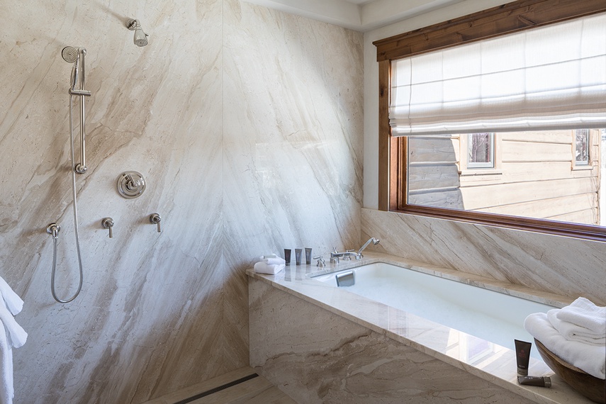 Upper Level Primary Bathroom - Chateau on the West Bank - Jackson Hole, WY -  Luxury Villa Rental