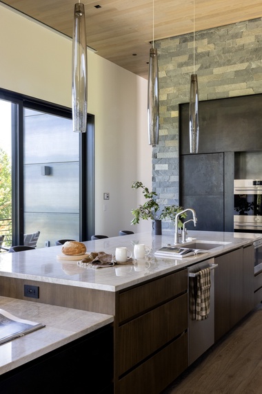 Kitchen - Eagle's Vantage - Wilson, Wyoming - Luxury Villa Rental