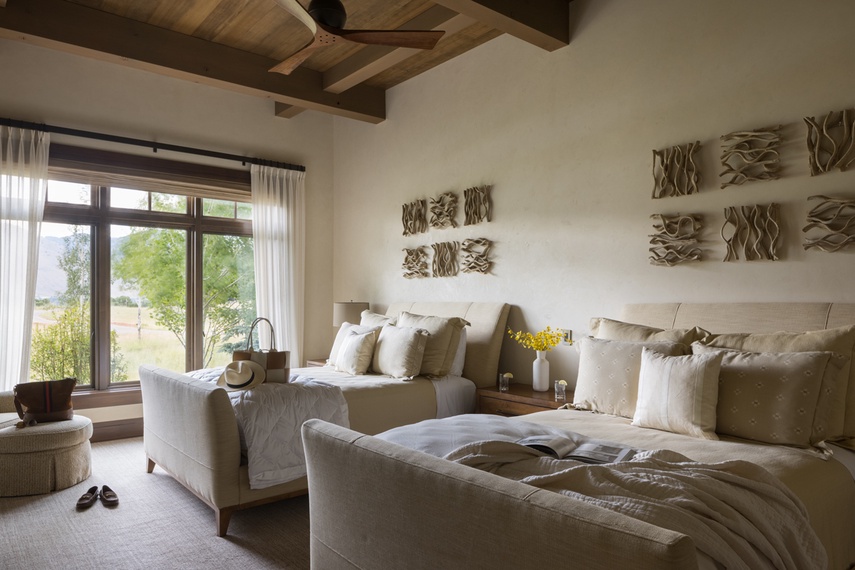 Guest Bedroom 1 - Le Refuge - Jackson Hole, Wyoming - Luxury Villa Rental