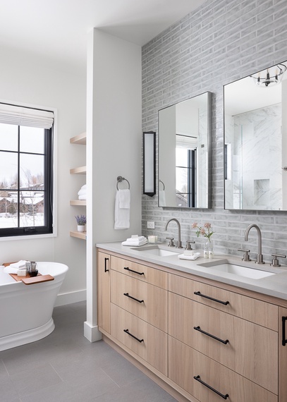 Upper Level Primary Bathroom - Northern Hideaway - Jackson, WY - Luxury Villa Rental