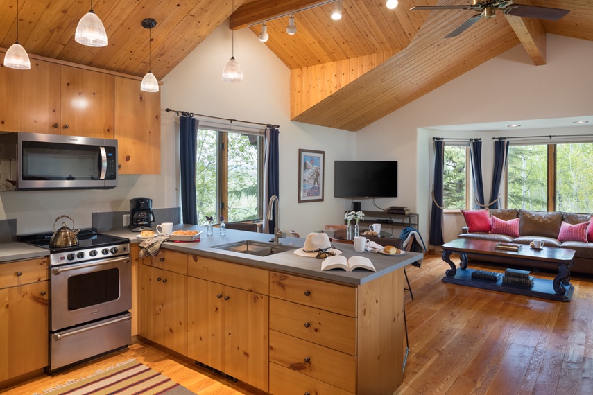 Studio Apartment - Home on the Range - Jackson Hole, WY - Luxury Villa Rental