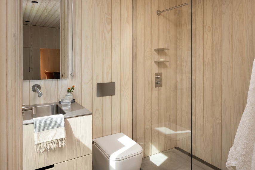 Guest Bedroom 2 Bathroom  - Caju - Teton Village, WY - Luxury Villa Rental