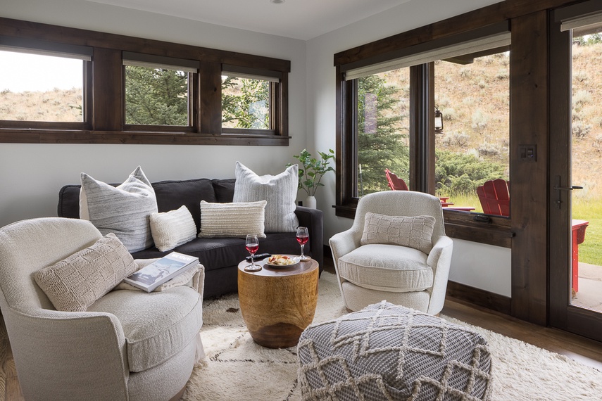 Sitting Area, Guest Apartment - Northern Exposure - Jackson, WY - Luxury Villa Rental
