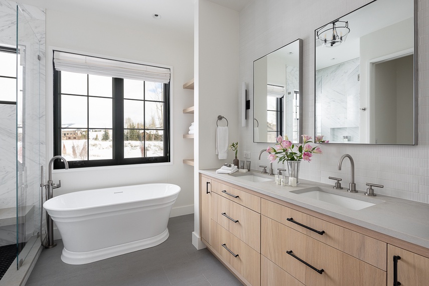 Main Level Primary Bathroom - Northern Hideaway - Jackson, WY - Luxury Villa Rental