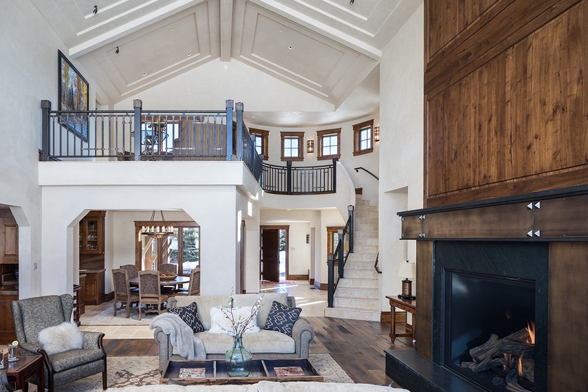 Great Room - Chateau on the West Bank - Jackson Luxury Villa Rental