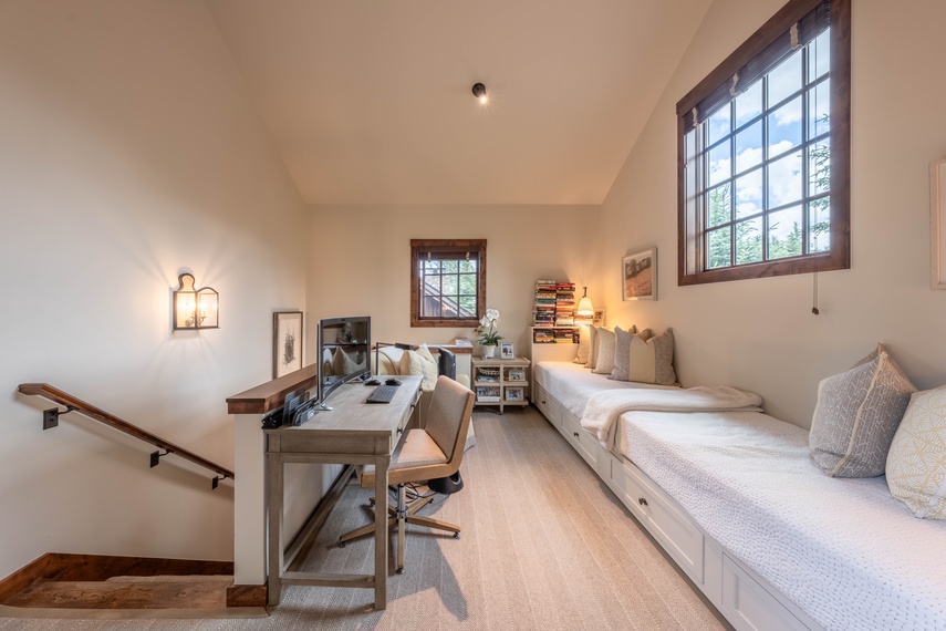 Landing - Shooting Star Cabin 05 - Teton Village, WY - Luxury Villa Rental