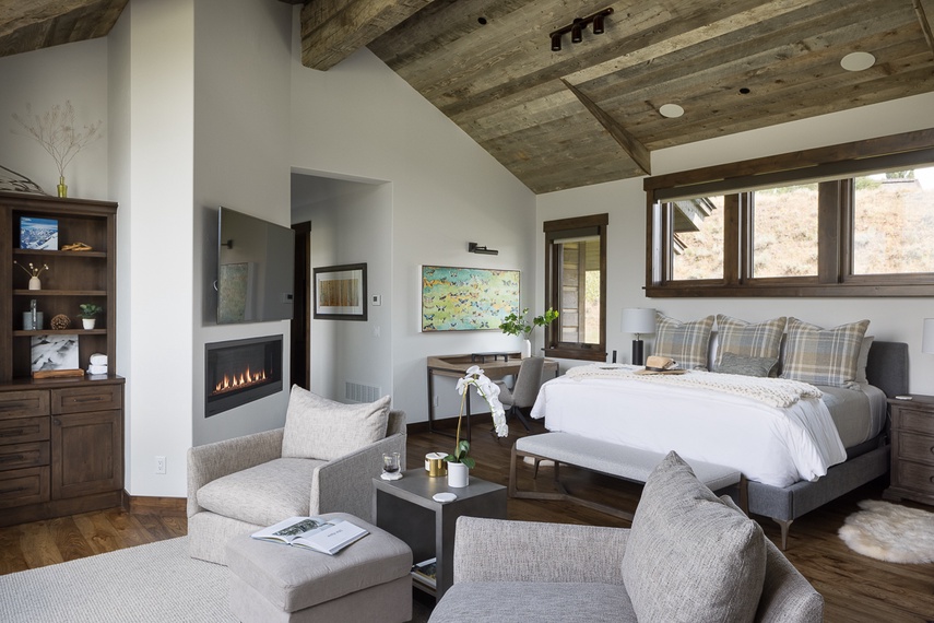 Primary Bedroom - Northern Exposure - Jackson, WY - Luxury Villa Rental