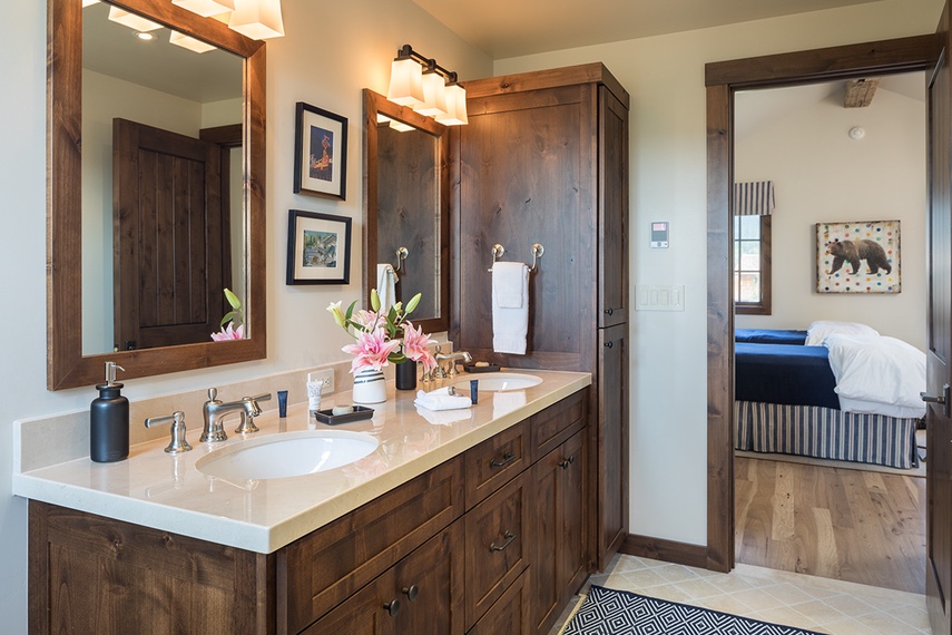 Guest Bedroom 3 Bathroom - Different Bedding - Four Pines 14 - Teton Village, WY - Luxury Villa Rental