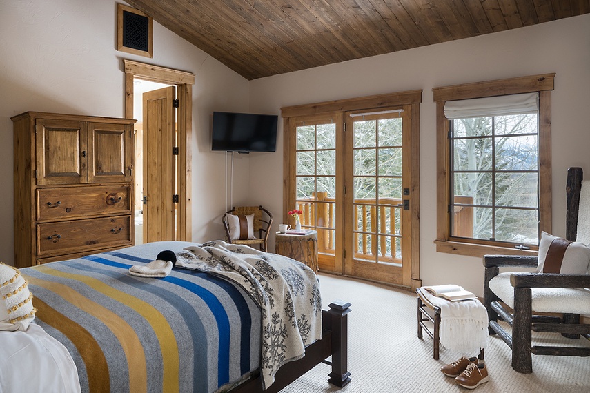 Guest Bedroom 2 - Mountain View - Wilson, WY - Luxury Villa Rental