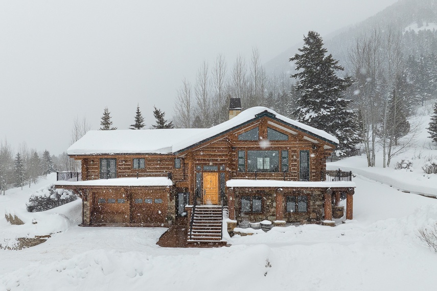 Front Exterior - Rodeo Ridge - Jackson WY - Luxury Villa Rental