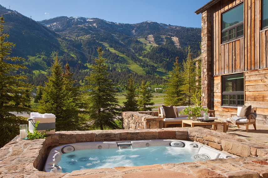 Hot Tub - Shooting Star Cabin 01 - Teton Village, WY - Luxury Villa Rental
