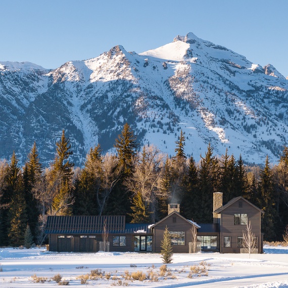 Front Exterior - Northern Hideaway - Jackson, WY - Luxury Villa Rental