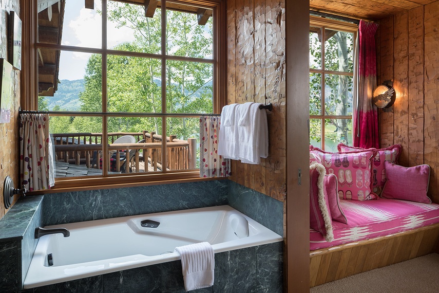 Guest Bedroom 2 Bathroom - Royal Wulff Lodge - Jackson Hole, WY - Private Luxury Villa Rental