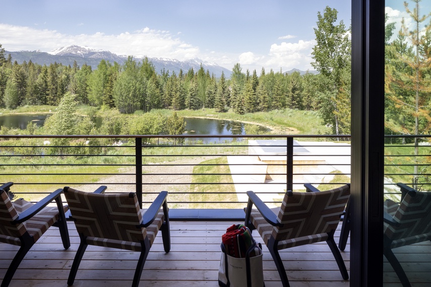 Upper Deck - Eagle's Vantage - Wilson, Wyoming - Luxury Villa Rental