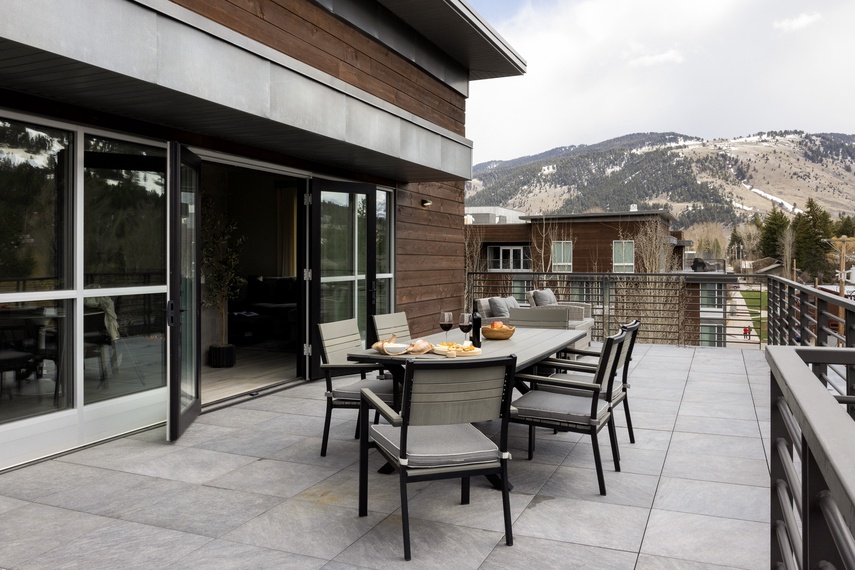 Outdoor Dining - Penthouse on Glenwood 401 - Jackson Hole, WY -  Luxury Villa Rental