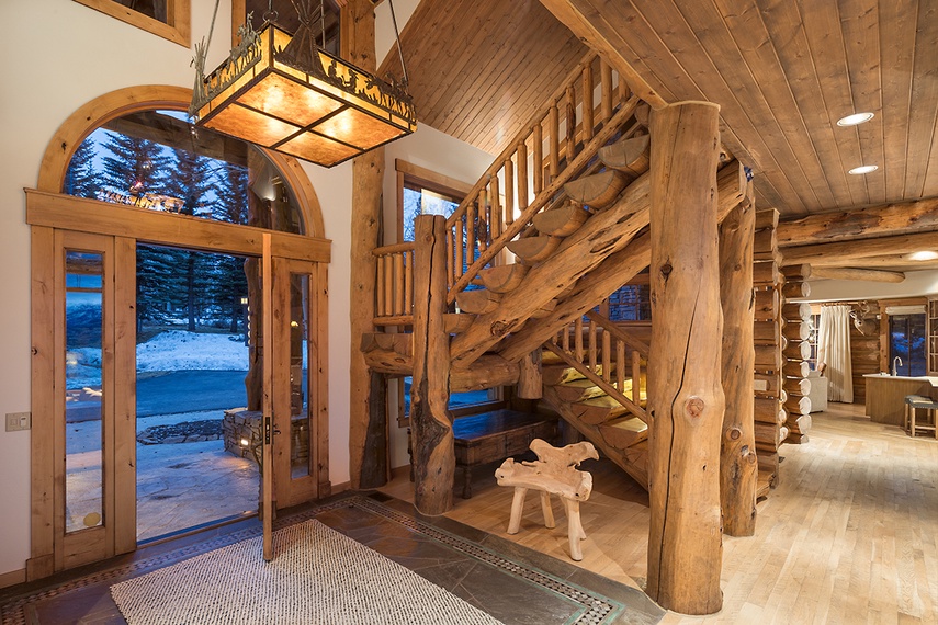 Entry - Mountain View - Wilson, WY - Luxury Villa Rental