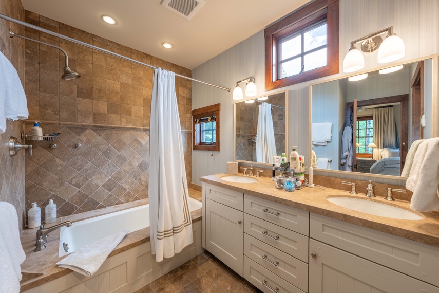 Guest Bathroom 2 - Shooting Star Cabin 05 - Teton Village, WY - Luxury Villa Rental