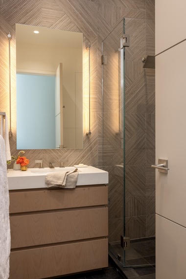 Guest Bedroom 2 Bathroom - Eagle's Vantage - Wilson, Wyoming - Luxury Villa Rental