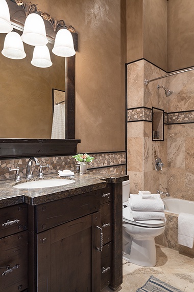 Guest Bedroom 01 Bathroom - All Spruced Up - Jackson Hole, WY - Luxury Villa Rental