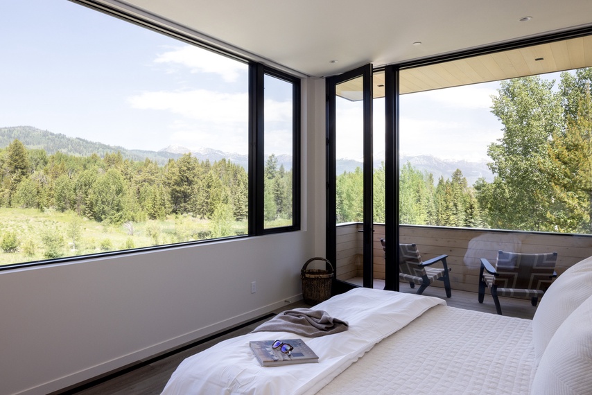 Primary Bedroom - Eagle's Vantage - Wilson, Wyoming - Luxury Villa Rental