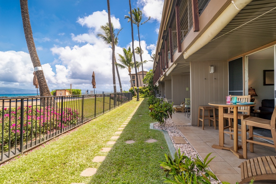 Beautiful and well manicured landscape at the foot of your door