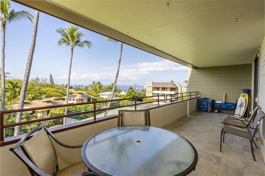 Relax on the lanai with tropical views