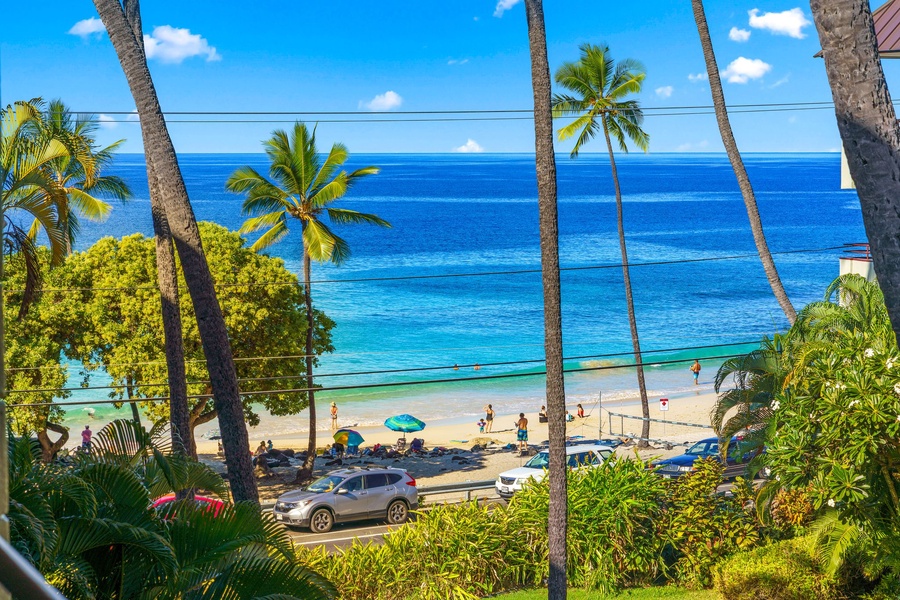 Enjoy the turquoise hues of the magic Kona waters