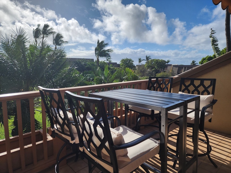 New Tall Lanai Set to Better See Sunsets