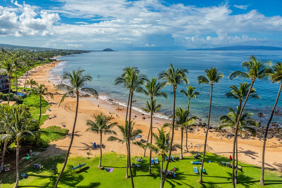 Ocean~ Beach~ Island & Mountain Views all from your lanai!