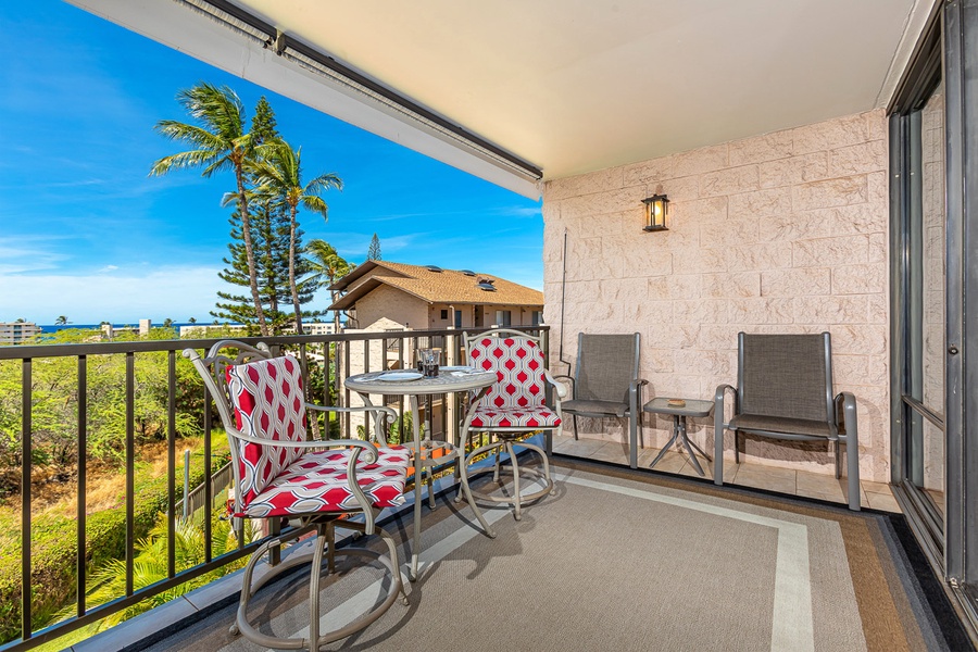 Enjoy the Beautiful Ocean Views on your Private Lanai