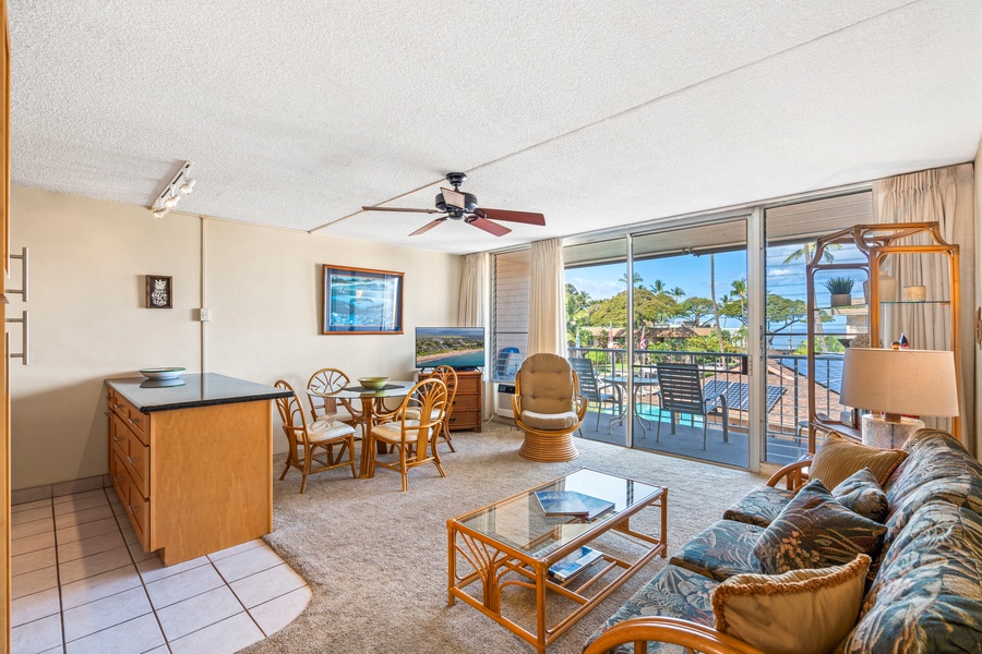 Cool breeze comes in from the lanai