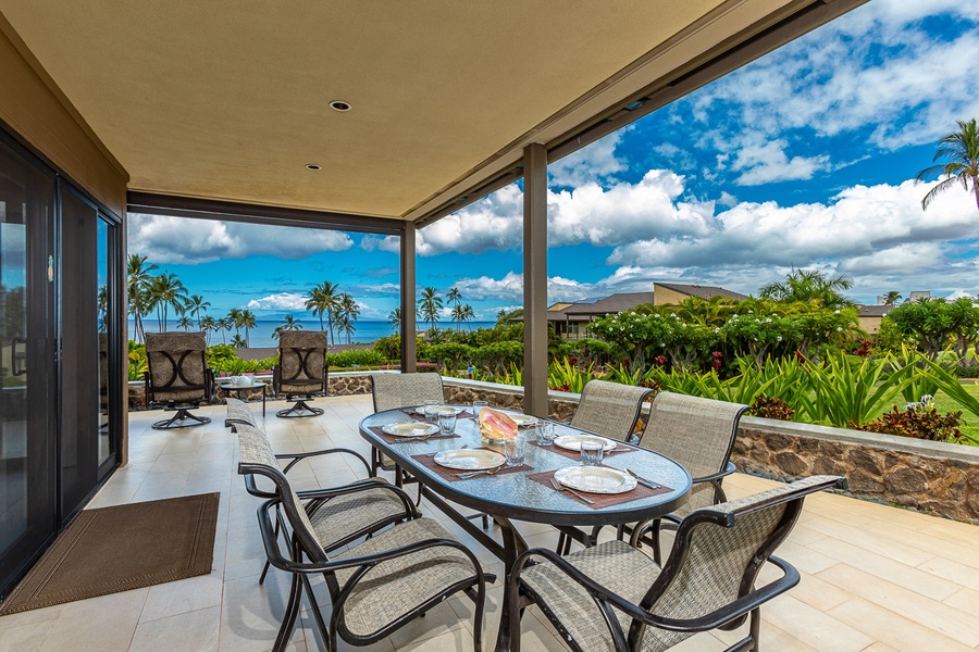 Seating for six at the lanai table