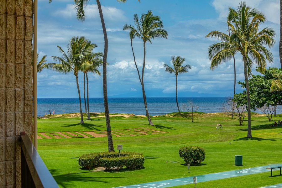 Ocean Views from your huge Lanai!