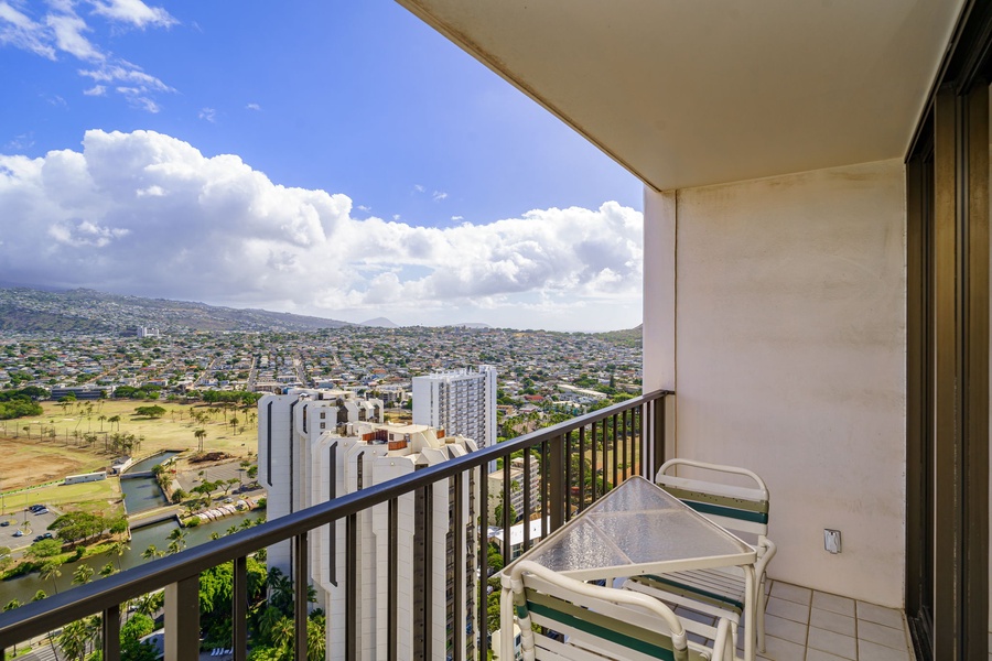 Unwind with panoramic city views that stretch beyond the horizon, offering a unique perspective of Oahu’s vibrant cityscape.