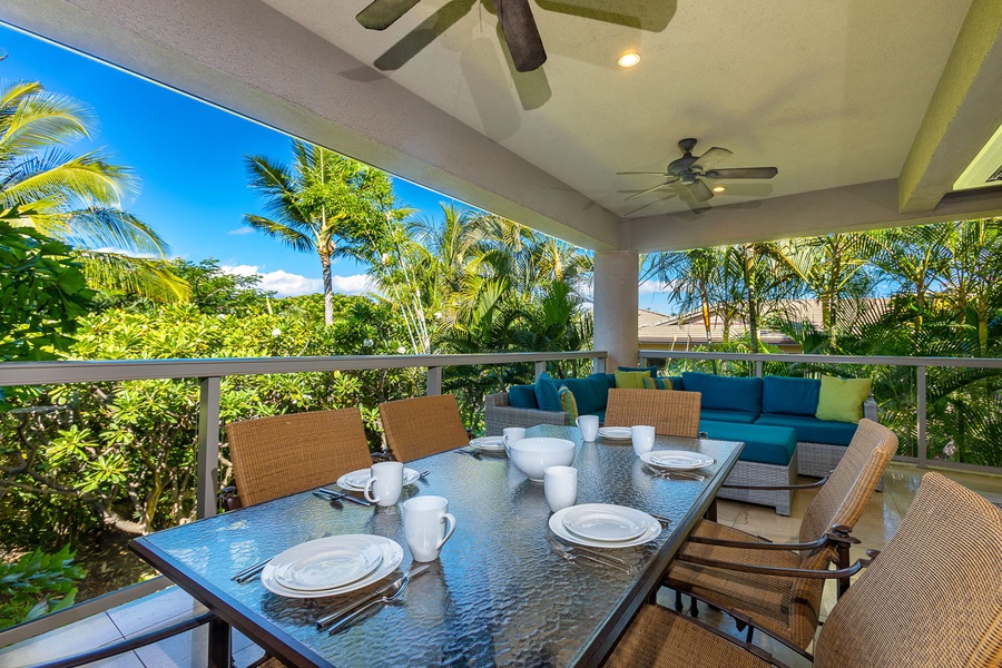 Dining for six on the beautiful private lanai.