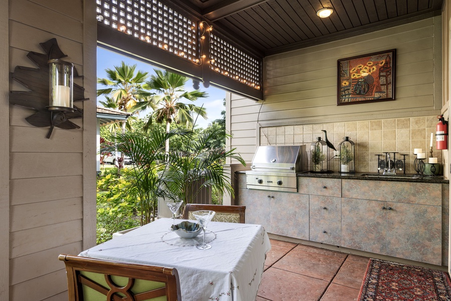 Dine on the lanai for two