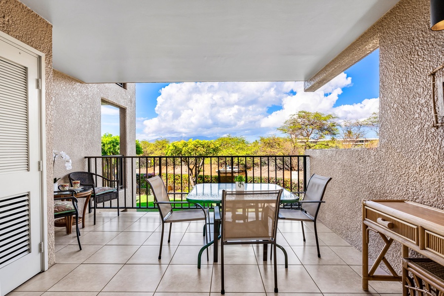 Enjoy a family meal outside. Look at that VIEW!