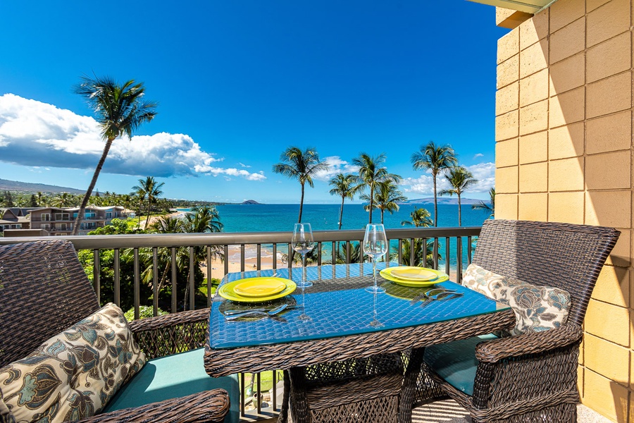 Breathtaking ocean views from lanai!