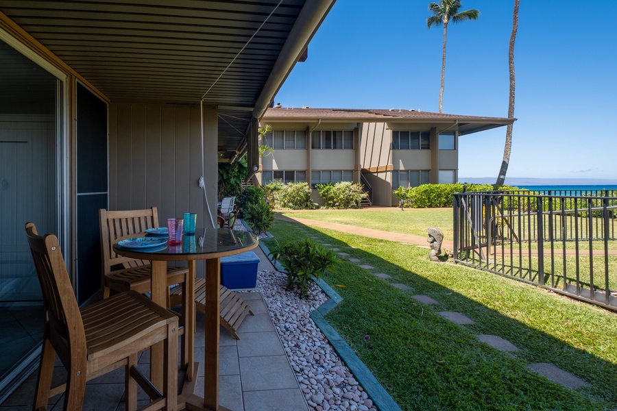 Ocean facing lanai with picturesque views