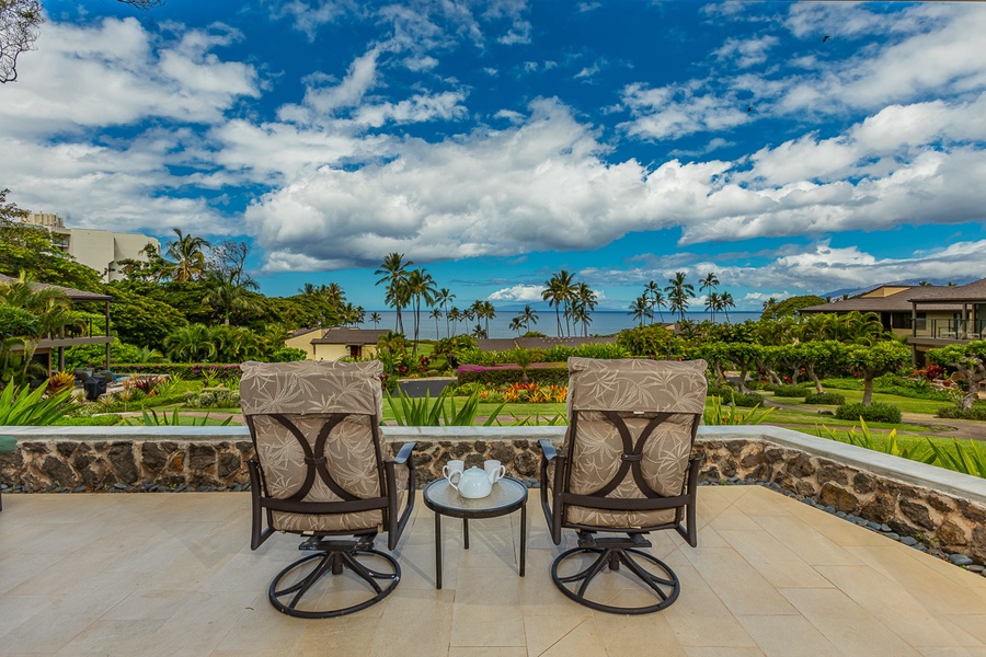 Amazing view from the private lanai to enjoy a Maui sunset