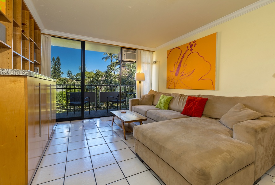 Living room perfect for indoor~ outdoor living